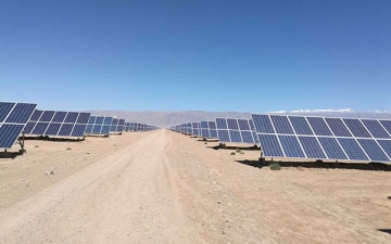 海润光伏EPC总承包的新疆哈密30MW光伏发电项目一次成功并网发电